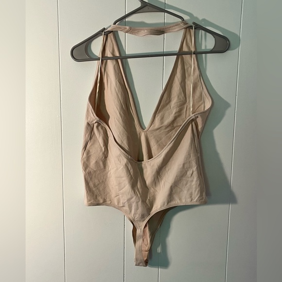 NWOT Halter Bodysuit - Picture 3 of 6